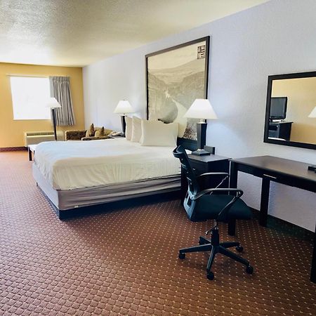 Hill Country Inn & Suites - New Braunfels, Gruene Екстериор снимка