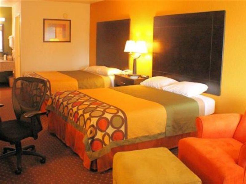 Hill Country Inn & Suites - New Braunfels, Gruene Екстериор снимка