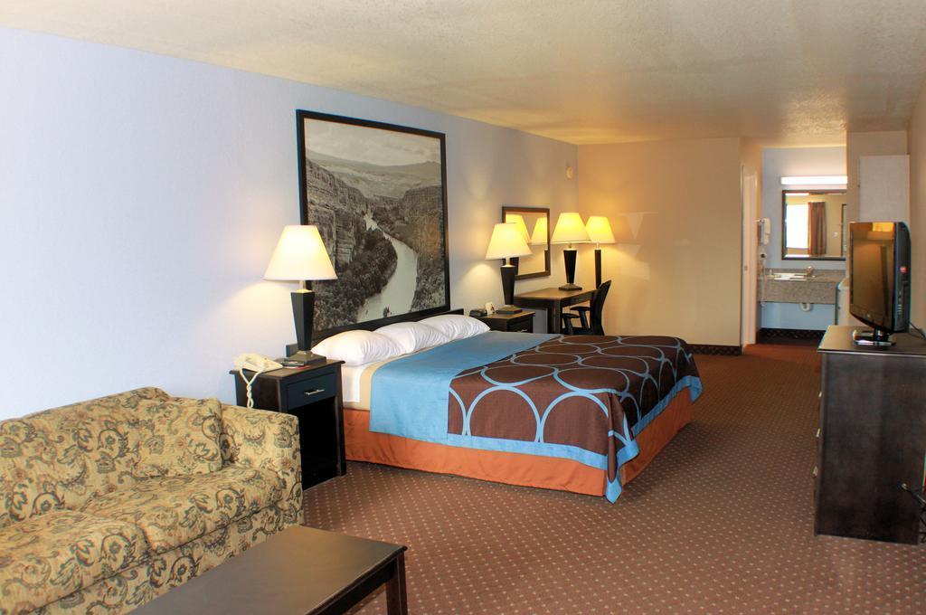 Hill Country Inn & Suites - New Braunfels, Gruene Екстериор снимка