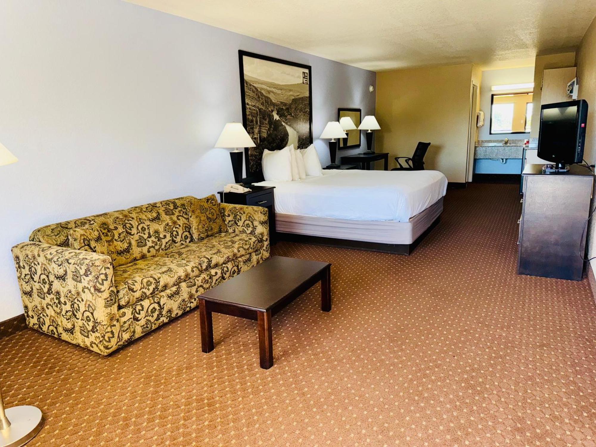 Hill Country Inn & Suites - New Braunfels, Gruene Екстериор снимка