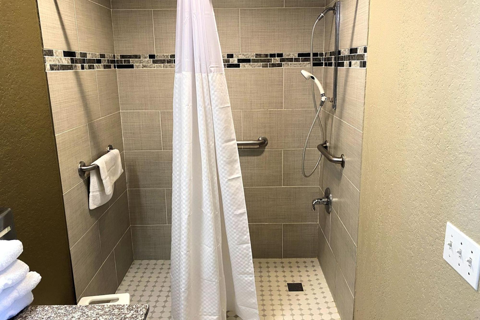 Hill Country Inn & Suites - New Braunfels, Gruene Екстериор снимка